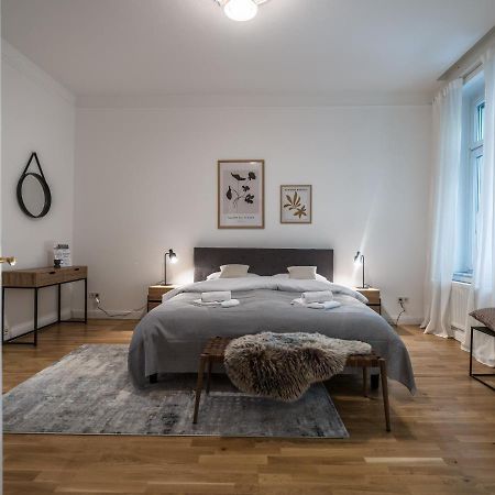 Hochwertige Altbauwohnung Im Modernen Stil In Wiesbaden - Kueche - Terrasse - Wlan - Zentral Bagian luar foto