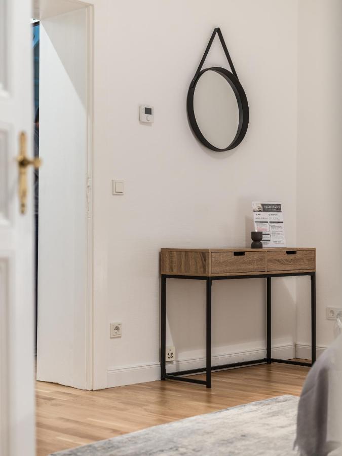 Hochwertige Altbauwohnung Im Modernen Stil In Wiesbaden - Kueche - Terrasse - Wlan - Zentral Bagian luar foto