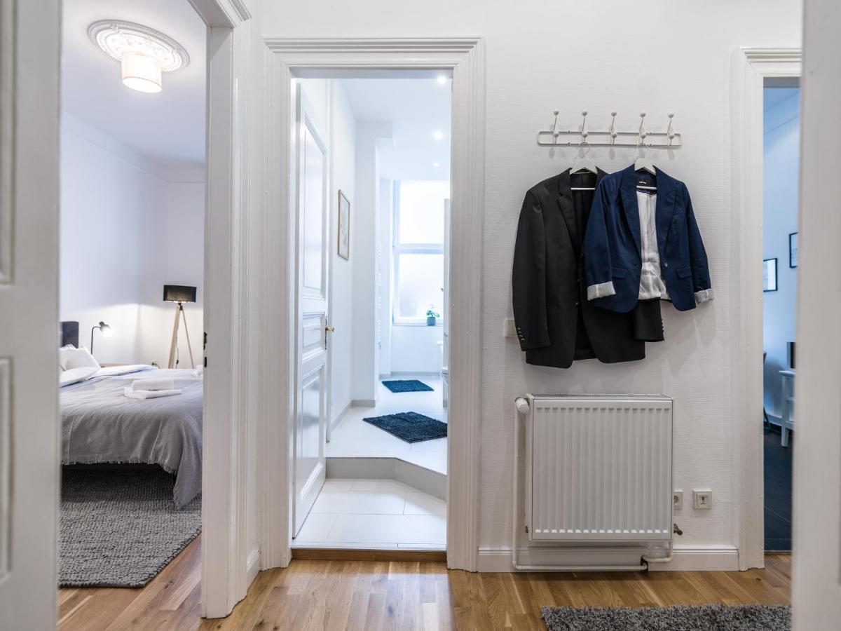 Hochwertige Altbauwohnung Im Modernen Stil In Wiesbaden - Kueche - Terrasse - Wlan - Zentral Bagian luar foto